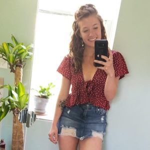 Meet your Posher, Kaylie